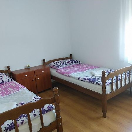Guesthouse Juka Gospić Εξωτερικό φωτογραφία
